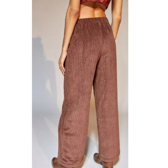 SOLD!!!!!! For some reason Poshmark does not let me delete this listing! - Picture 3 of 4